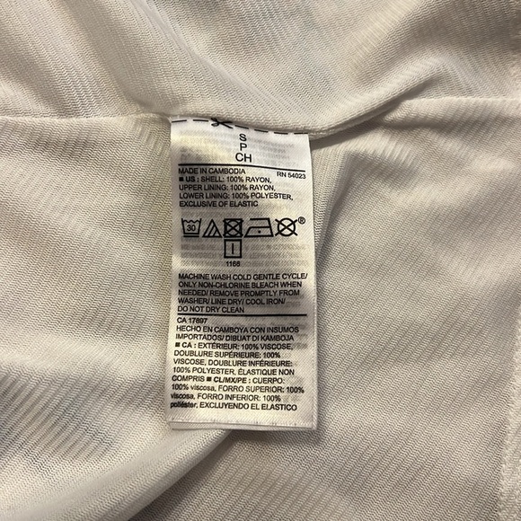 Old Navy Print Sundress with side zipper, Sz. S. - Picture 12 of 13